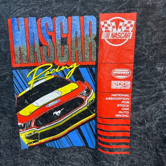 Nascar Men's Racing Graphic T-Shirt Black Acid Wash Stock Car Crew Neck Sz Large - Picture 5 of 9
